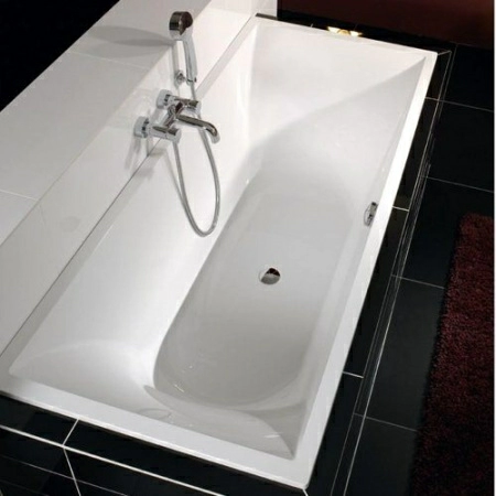 Квариловая ванна Villeroy & Boch La belle UBQ180LAB2V-01 alpin Квариловая ванна Villeroy & Boch La belle UBQ180LAB2V-01 alpin