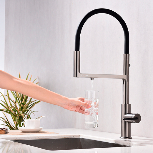 Смеситель PAULMARK TORNADO To213402-B, (вороненая сталь/беретта), гибкий излив