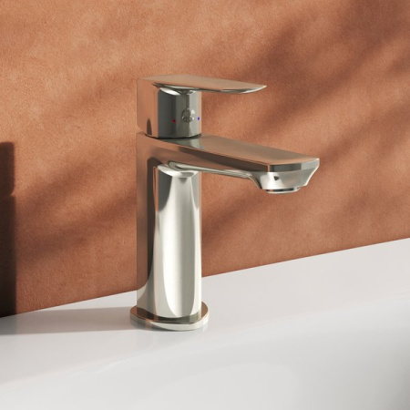 Смеситель для умывальника Ravak Life X070470 хром