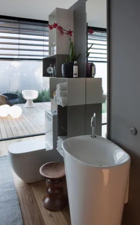 Раковина Laufen Palomba 8.1180.4.000.104.1 напольная