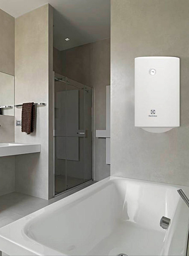 Водонагреватель Electrolux EWH 100 Quantum Pro