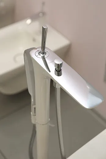 Смеситель Hansgrohe PuraVida 15473400 для ванны с душем