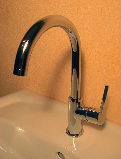 Смеситель Hansgrohe Talis 32084000 для раковины
